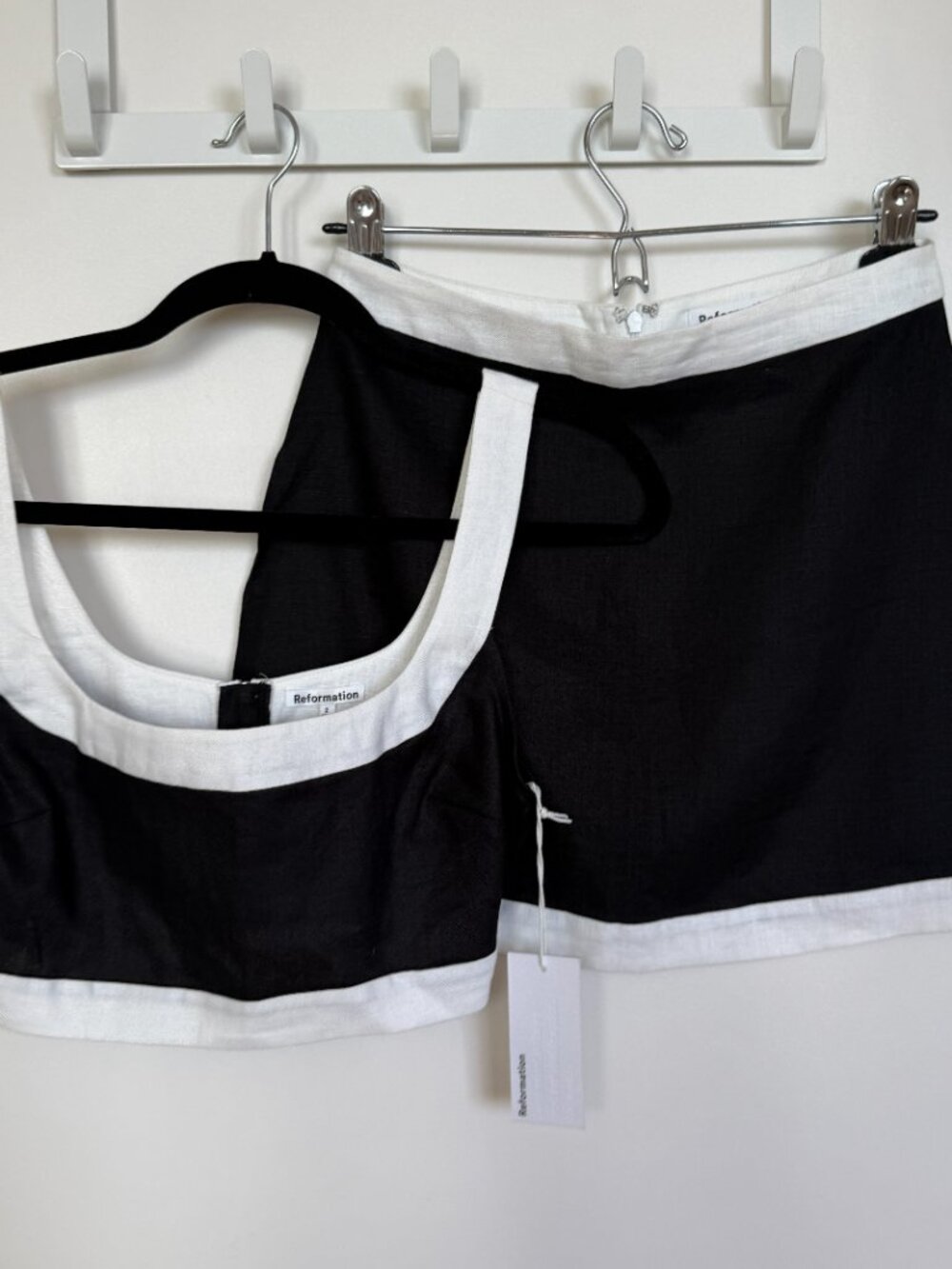 Reformation Robbie Linen Two Piece Set Black White Crop Top Mini Skirt Sz 2 NWT - Picture 4 of 11